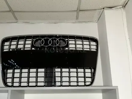 Решетка радиатора Audi q7 4l рестайлинг за 90 000 тг. в Алматы