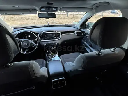 Kia Sorento 2015 года за 8 000 000 тг. в Актау – фото 6