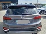 Hyundai Santa Fe 2020 годаfor14 000 000 тг. в Караганда