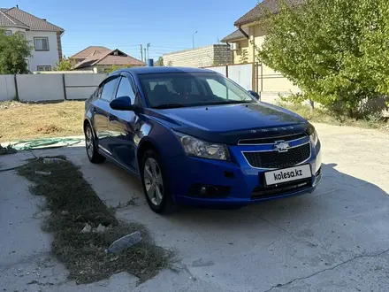 Chevrolet Cruze 2012 года за 3 700 000 тг. в Атырау – фото 3