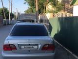 Mercedes-Benz E 230 1997 года за 2 700 000 тг. в Кызылорда – фото 2