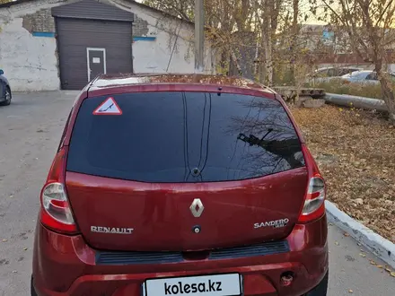 Renault Sandero 2014 года за 3 000 000 тг. в Астана – фото 2