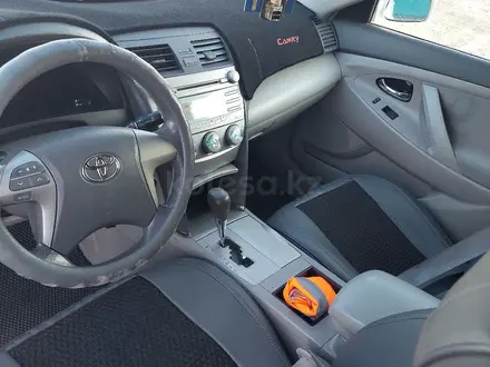 Toyota Camry 2007 года за 5 100 000 тг. в Семей – фото 2