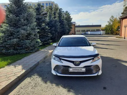 Toyota Camry 2018 года за 14 700 000 тг. в Павлодар