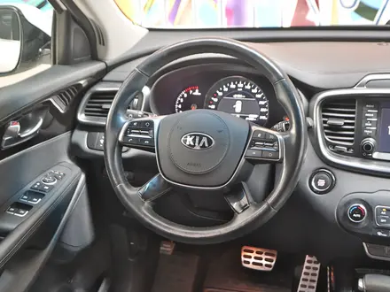 Kia Sorento 2018 года за 14 250 000 тг. в Алматы – фото 9