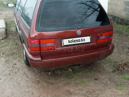 Volkswagen Passat 1993 года за 1 700 000 тг. в Алматы – фото 15