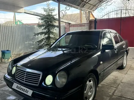 Mercedes-Benz E 280 1999 года за 4 000 000 тг. в Тараз – фото 3