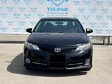Toyota Camry 2013 года за 8 900 000 тг. в Актобе – фото 2