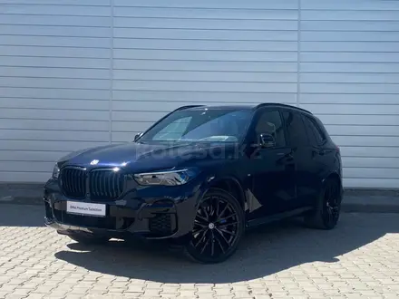 BMW X5 2023 года за 45 500 000 тг. в Астана