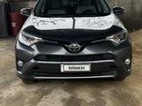 Toyota RAV4 2017 годаүшін8 200 000 тг. в Актау