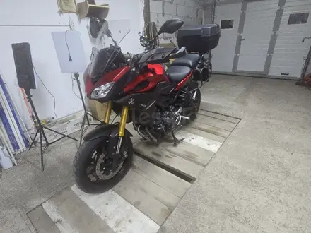 Yamaha  MT-09 Tracer (FJ-09) 2015 года за 4 200 000 тг. в Астана