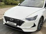 Hyundai Sonata 2021 года за 12 200 000 тг. в Шымкент – фото 4