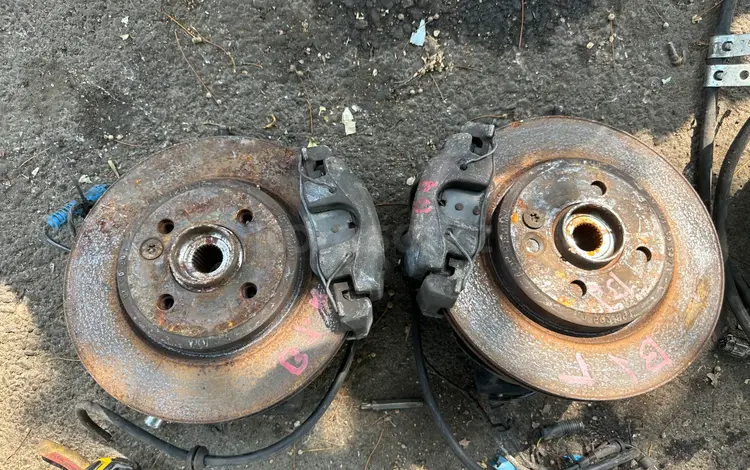 Передняя цапфа, ступица, подшипник mini cooper hatch, clubman r55 r56 r50 за 10 000 тг. в Алматы