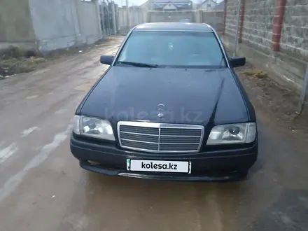 Mercedes-Benz C 200 1996 года за 2 000 000 тг. в Алматы