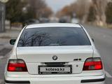 BMW 530 2001 года за 3 450 000 тг. в Шымкент – фото 2