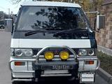 Mitsubishi Delica 1993 годаfor2 800 000 тг. в Алматы – фото 2