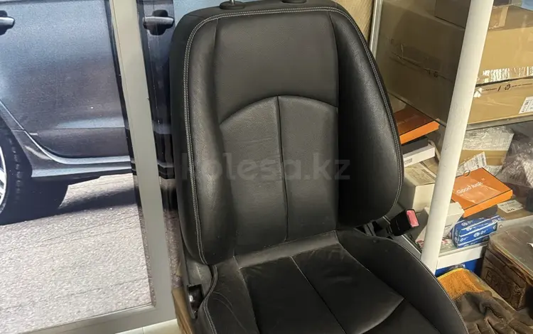 Mercedes W211 E сиденья сидушки за 200 000 тг. в Астана