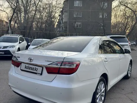 Toyota Camry 2015 года за 10 100 000 тг. в Алматы – фото 4