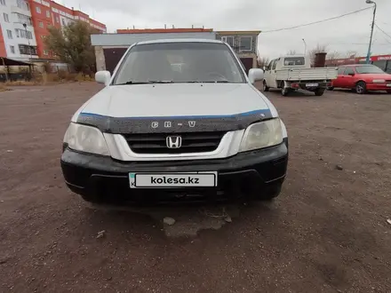 Honda CR-V 1998 года за 3 300 000 тг. в Караганда – фото 2