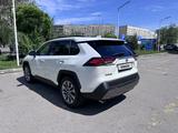 Toyota RAV4 2020 года за 17 700 000 тг. в Алматы – фото 4