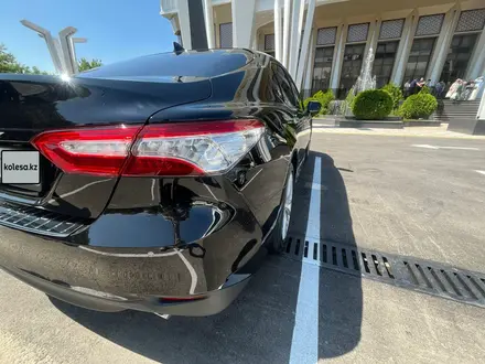 Toyota Camry 2019 года за 14 999 999 тг. в Алматы – фото 16