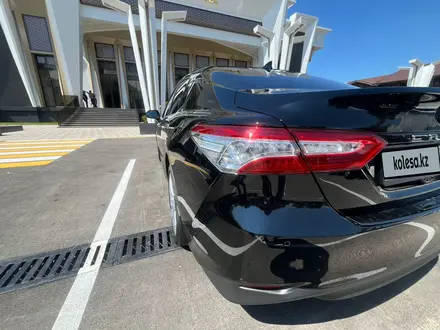 Toyota Camry 2019 года за 14 999 999 тг. в Алматы – фото 17