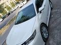 Toyota Camry 2020 года за 12 200 000 тг. в Шымкент – фото 2