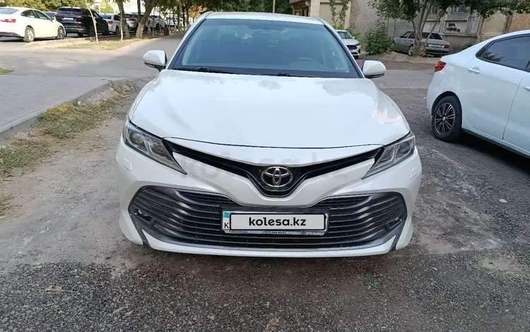 Toyota Camry 2020 года за 12 200 000 тг. в Шымкент