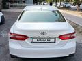 Toyota Camry 2020 года за 12 200 000 тг. в Шымкент – фото 4