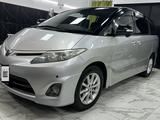 Toyota Estima 2012 года за 9 000 000 тг. в Астана