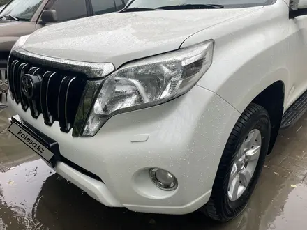 Toyota Land Cruiser Prado 2015 года за 17 500 000 тг. в Актобе – фото 12