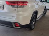 Toyota Highlander 2018 года за 23 800 000 тг. в Алматы – фото 3