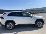 Toyota RAV4 Luxe+ 2025 года за 23 500 000 тг. в Актобе