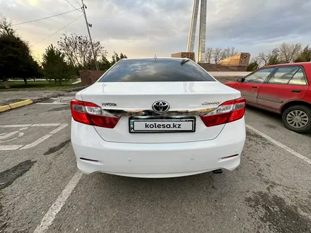 Toyota Camry 2013 года за 9 500 000 тг. в Шымкент – фото 3