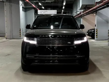 Land Rover Range Rover 2022 года за 178 500 000 тг. в Алматы – фото 2