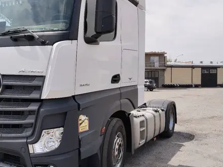Mercedes-Benz  Actros 2015 года за 23 000 000 тг. в Павлодар – фото 2