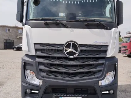 Mercedes-Benz  Actros 2015 года за 23 000 000 тг. в Павлодар