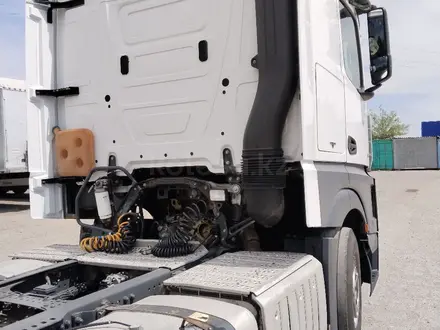 Mercedes-Benz  Actros 2015 года за 23 000 000 тг. в Павлодар – фото 9