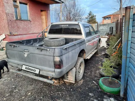 Mitsubishi L200 2005 года за 1 400 000 тг. в Петропавловск – фото 5