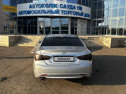 Hyundai Sonata 2011 года за 6 100 000 тг. в Уральск – фото 8