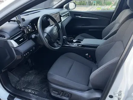 Toyota Camry 2025 года за 19 500 000 тг. в Актобе – фото 11