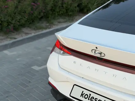 Hyundai Elantra 2022 года за 7 780 000 тг. в Алматы – фото 10
