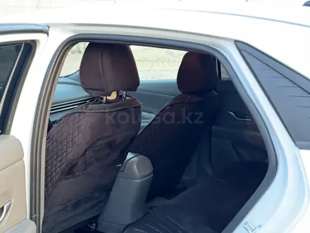 Hyundai Elantra 2022 года за 7 780 000 тг. в Алматы – фото 16