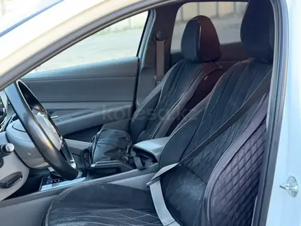 Hyundai Elantra 2022 года за 7 780 000 тг. в Алматы – фото 15