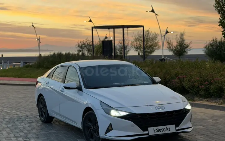 Hyundai Elantra 2022 годаүшін7 780 000 тг. в Алматы
