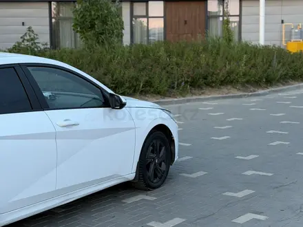 Hyundai Elantra 2022 года за 7 780 000 тг. в Алматы – фото 8