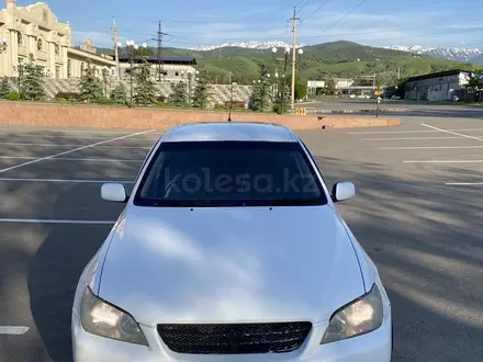 Toyota Altezza 2003 года за 3 800 000 тг. в Алматы – фото 2