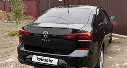 Volkswagen Polo 2022 года за 8 800 000 тг. в Аксай – фото 2