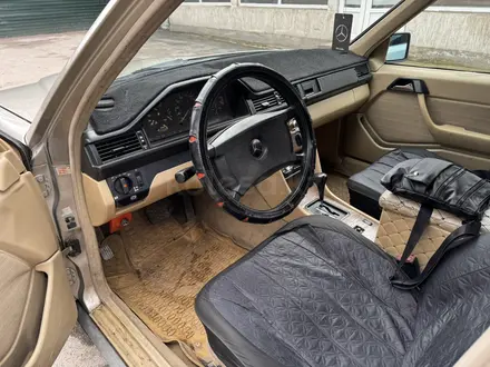 Mercedes-Benz E 230 1989 года за 1 500 000 тг. в Алматы – фото 4