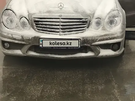 Mercedes-Benz E 320 2004 года за 8 900 000 тг. в Петропавловск – фото 3